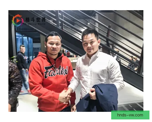 以西提猜与一龙巅峰对决全解析格斗技巧与心理博弈揭秘